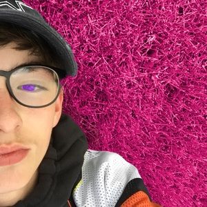 Meet your Posher, Aaron